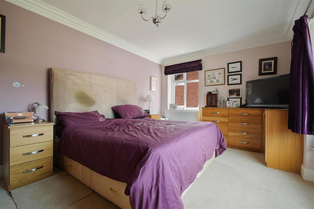 BEDROOM NO.2
