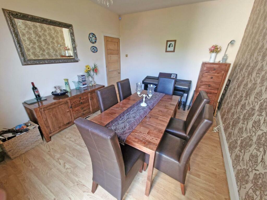 Dining Room1.jpg