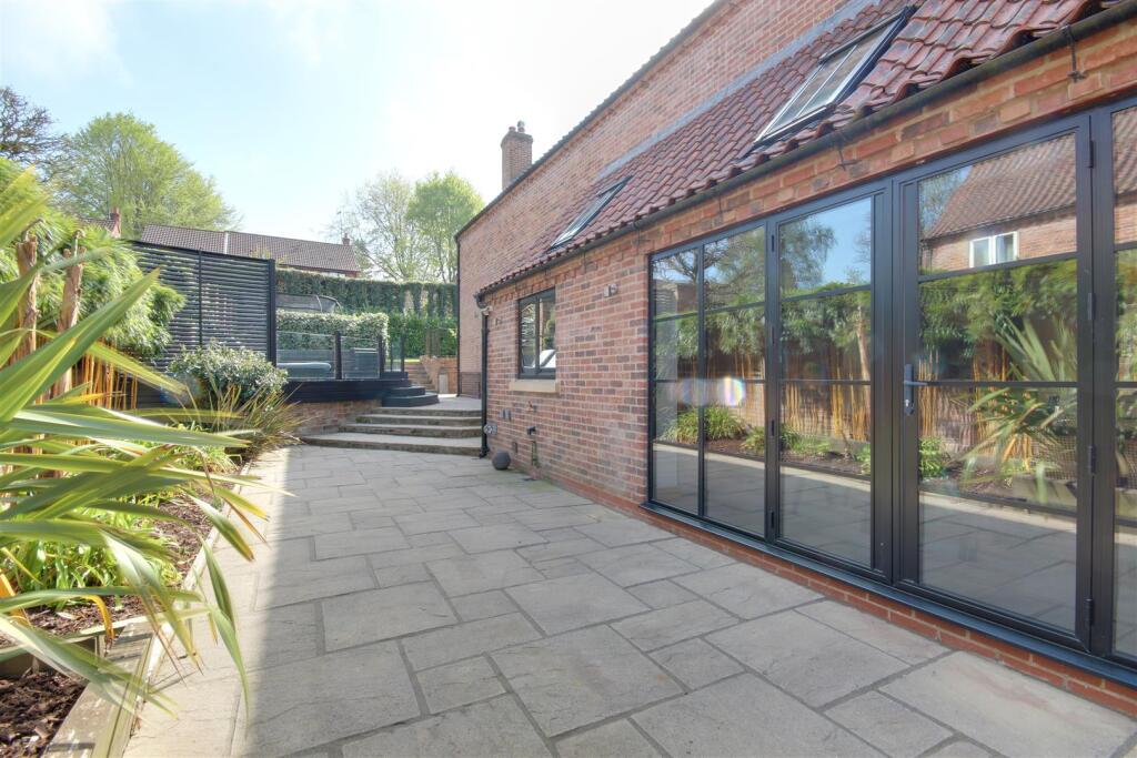 Rear Courtyard