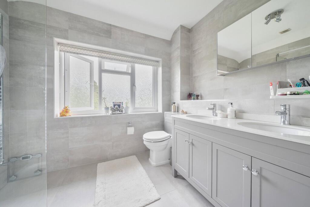 1315048-3-685d85b...