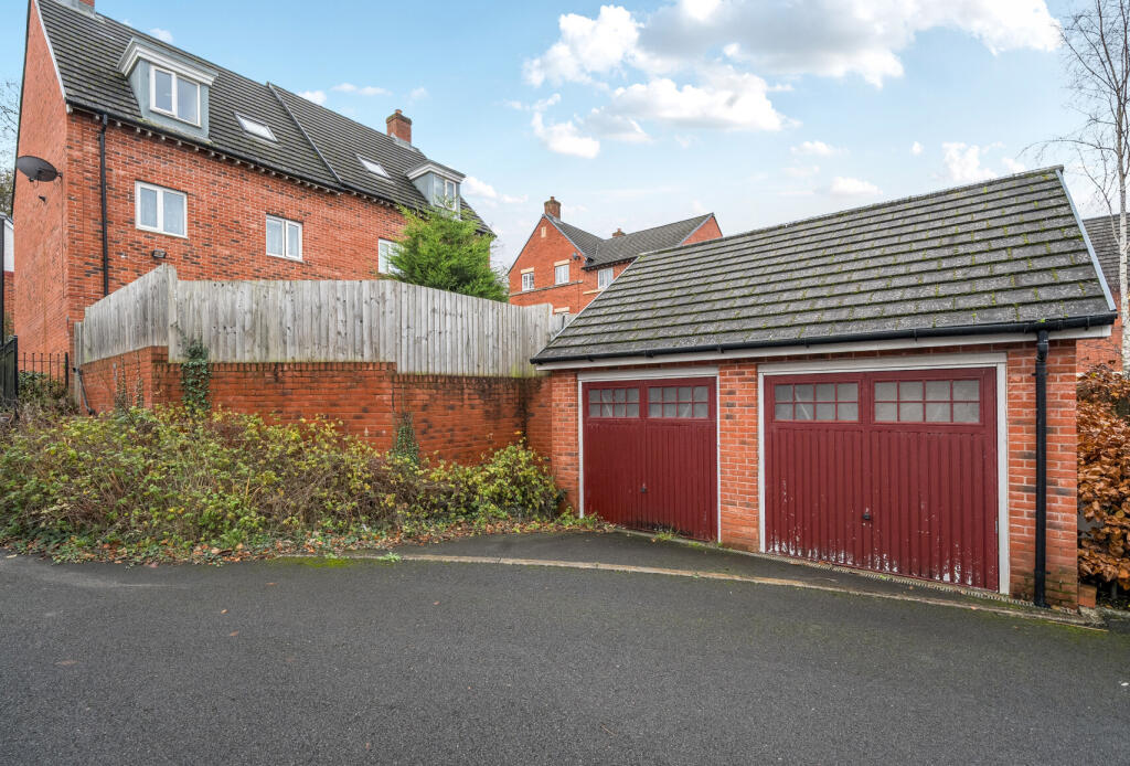 1385203-1-69284a4...