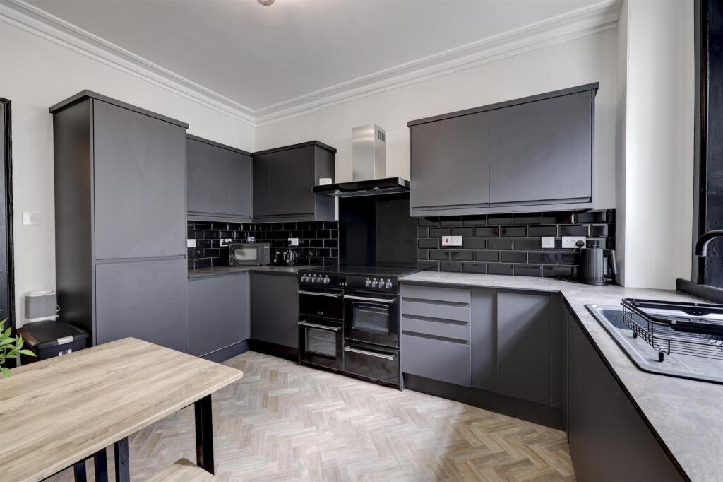 Communal Kitchen