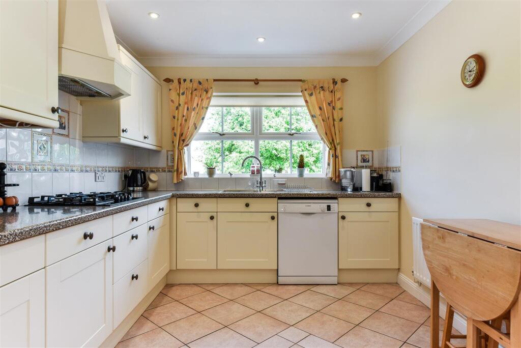 Kitchen/Breakfast Room