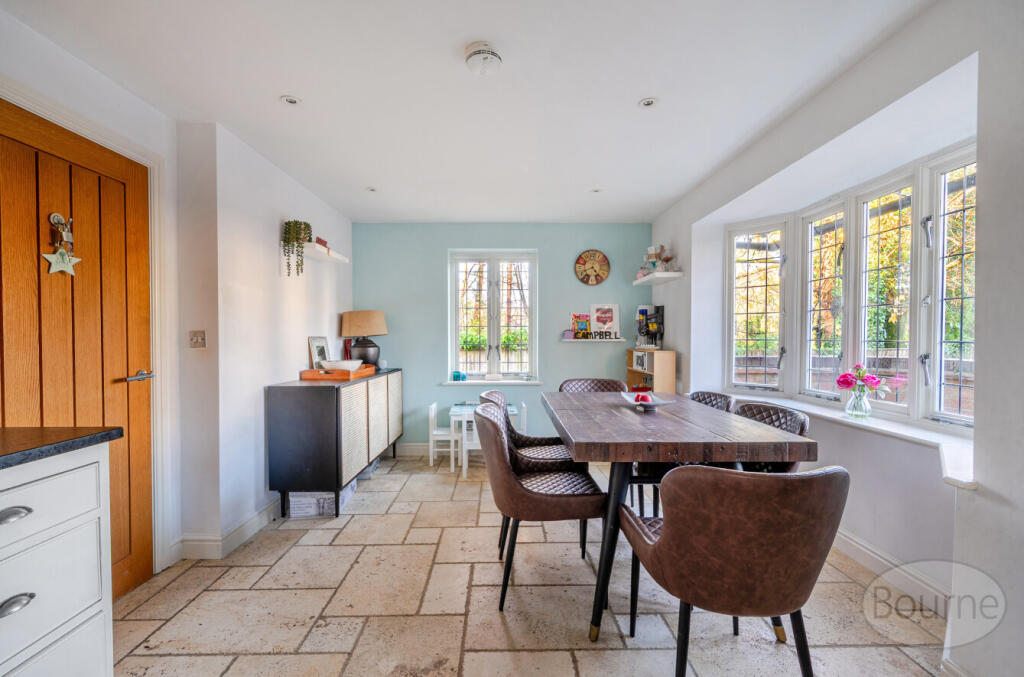 210ff88e-40f1-476...