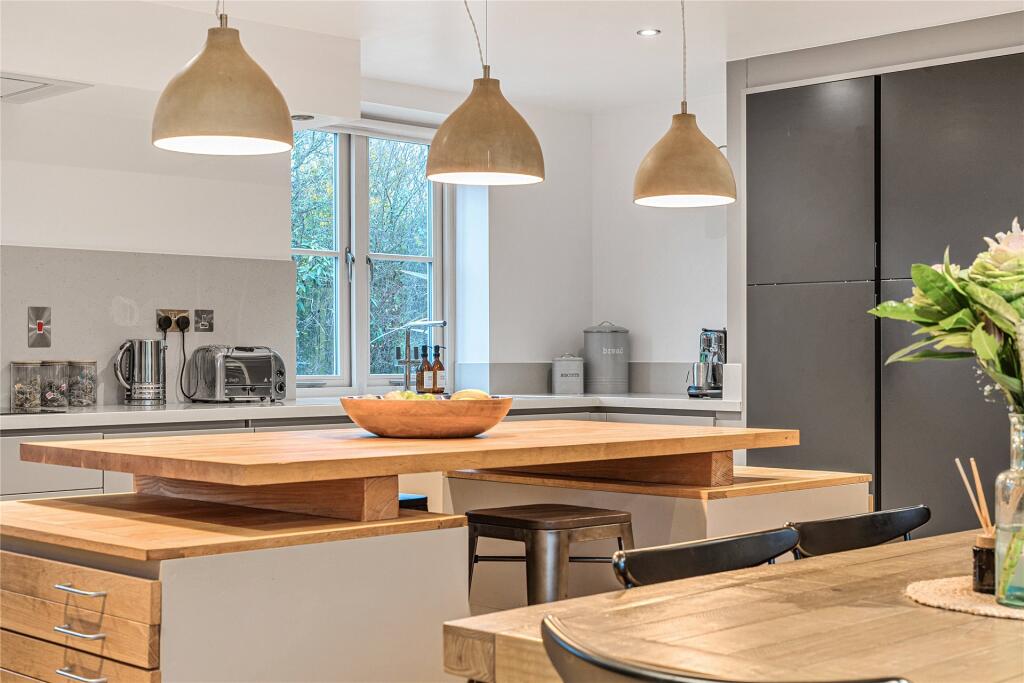 Kitchen/Breakfast