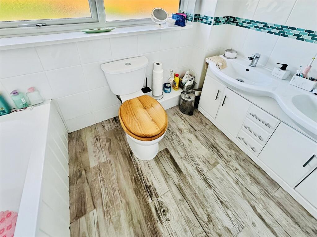 Bathroom/Wc