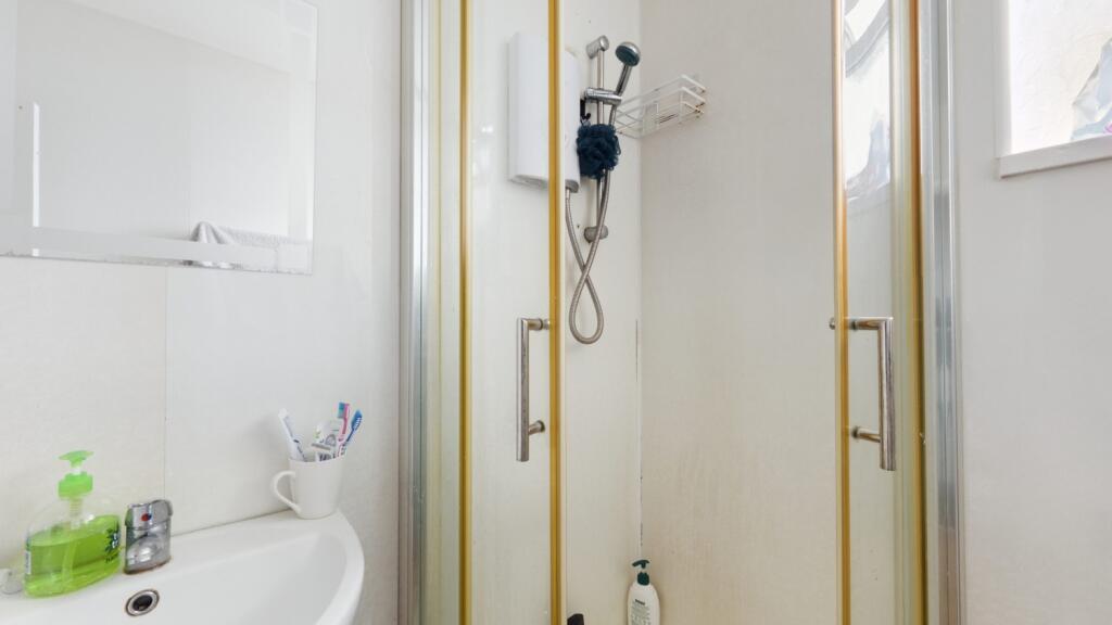 CAM01740G0-PR0328-PAN013