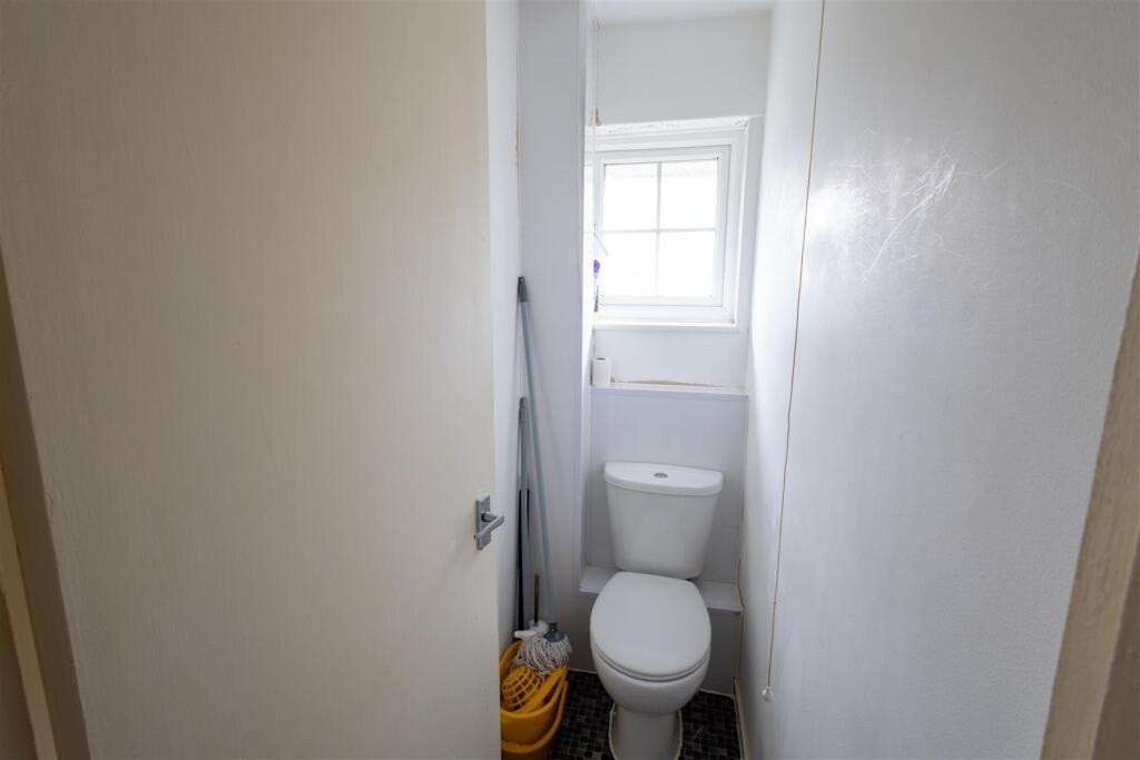 Upstairs bathroom.jpeg