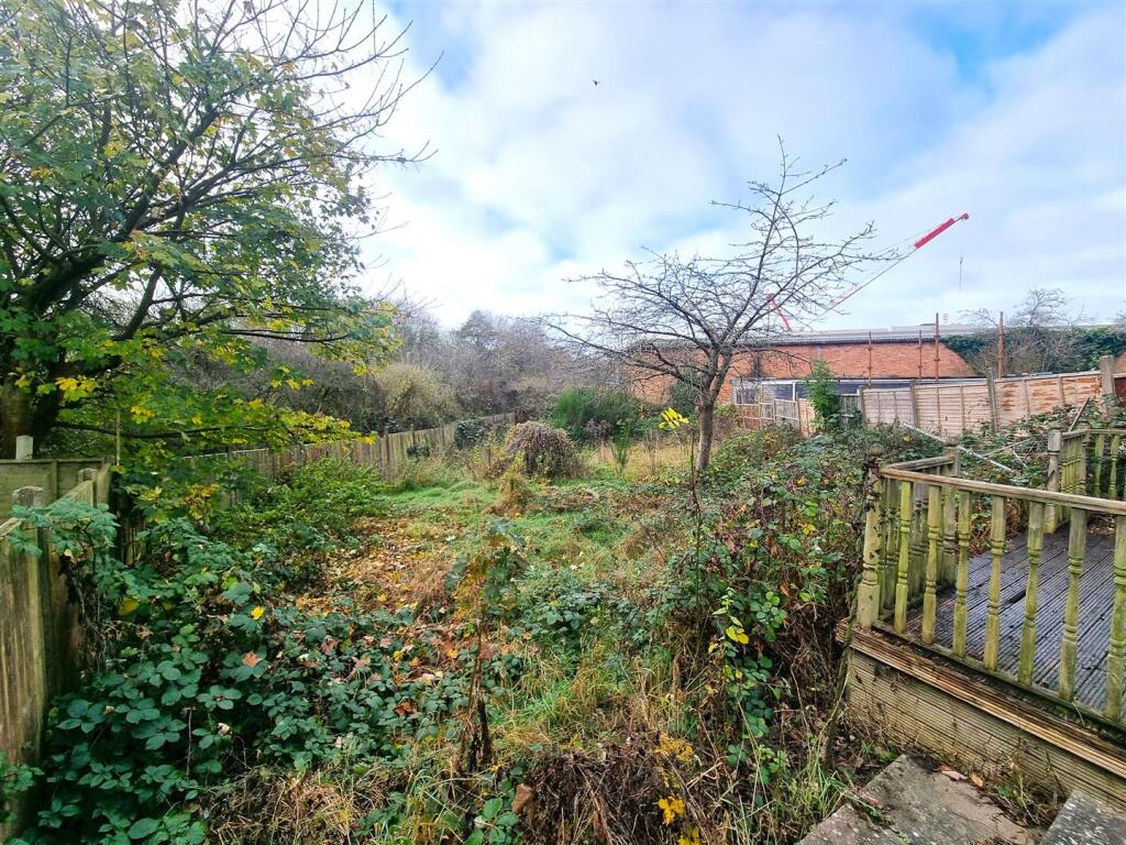 Large Rear Garden