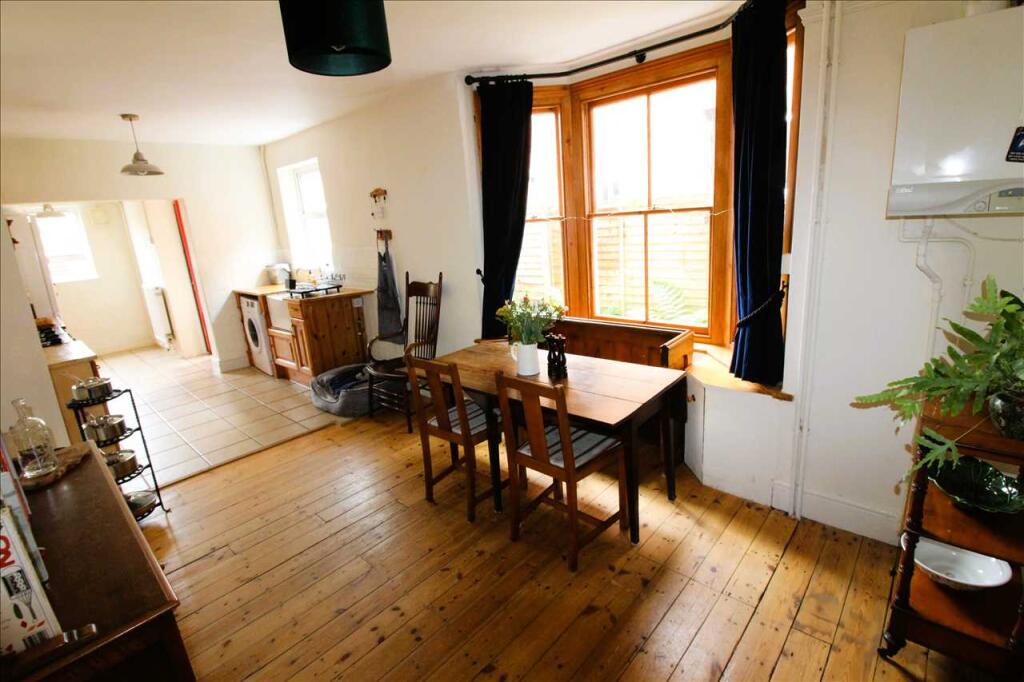 BREAKFAST ROOM