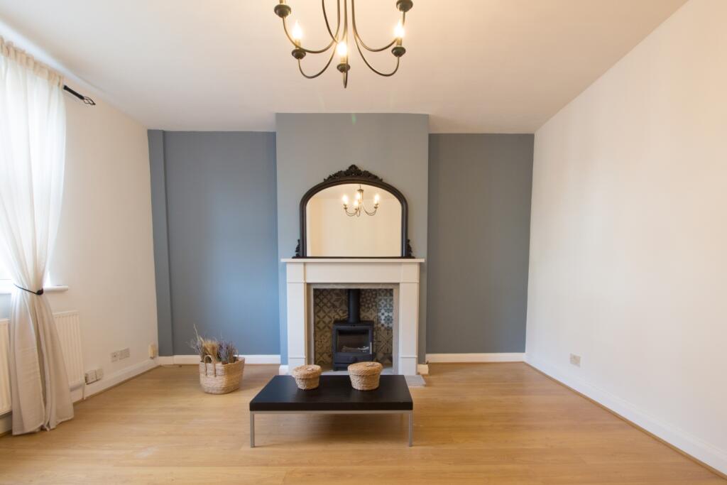 Brackenhall Road Adam Hendry EweMove Lounge