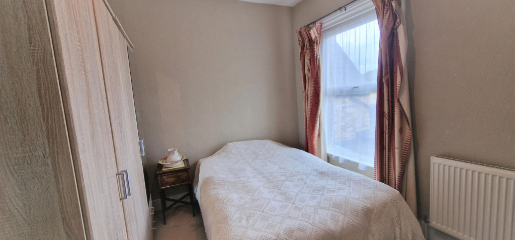 REAR BEDROOM