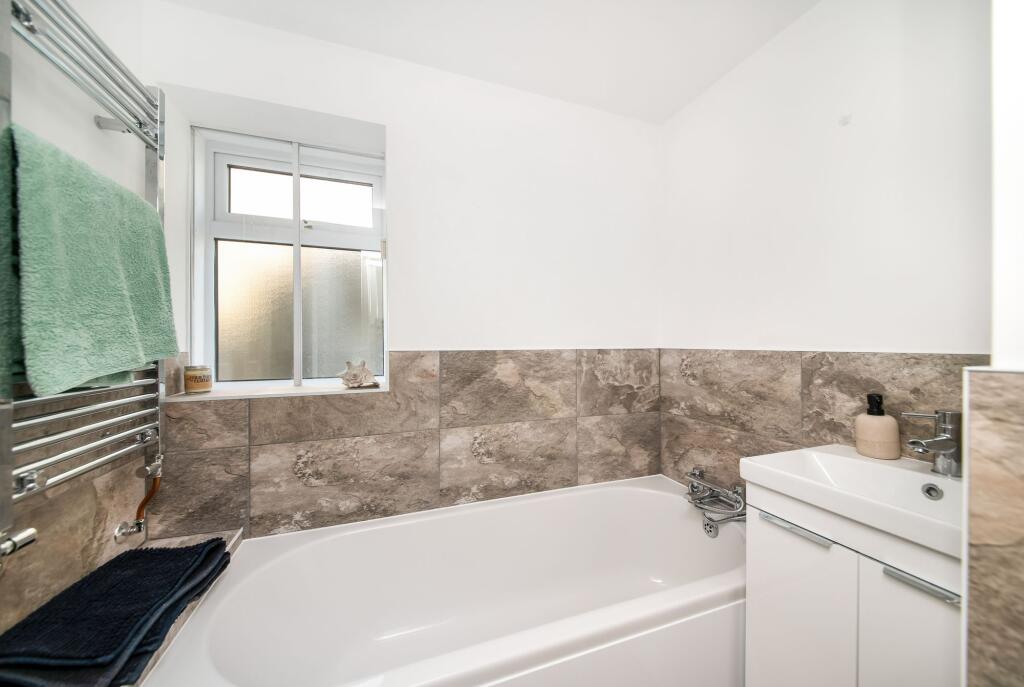 DOWNSTAIRS BATHROOM