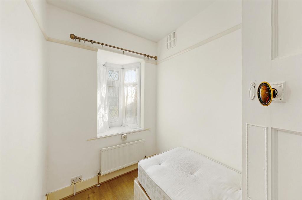 27 Shelley Gardens - 8uubRhq7PGxAMlfF5ehO.jpg