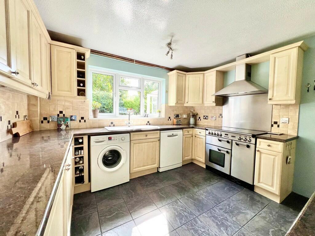 IMG-20240916-WA00...