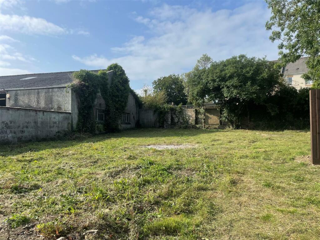 Building Plot New.jpg