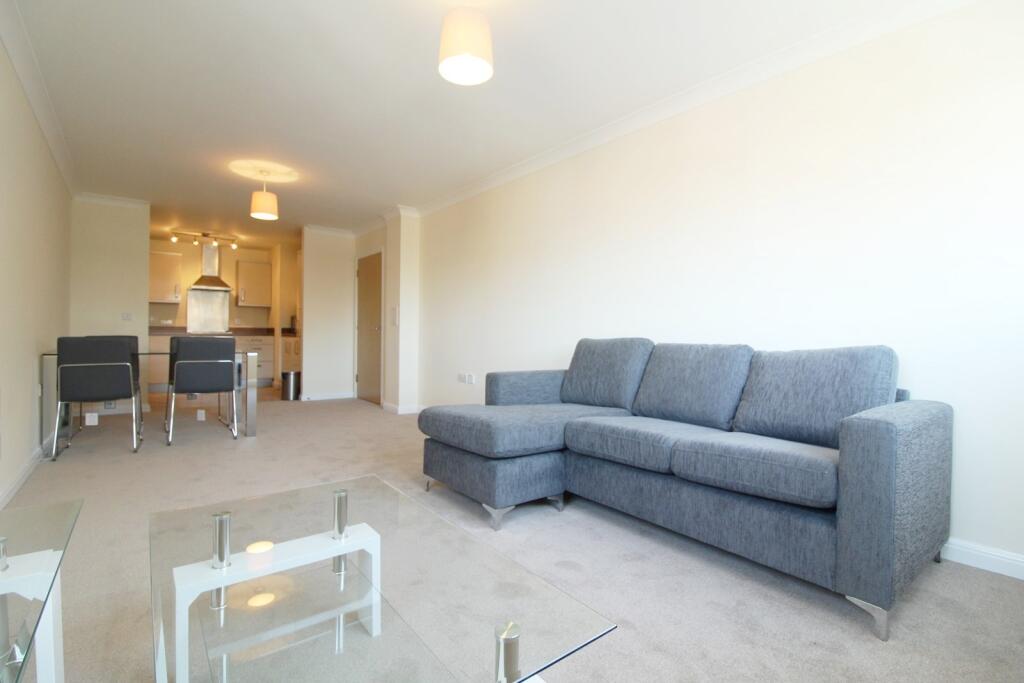 Living/kitchen area