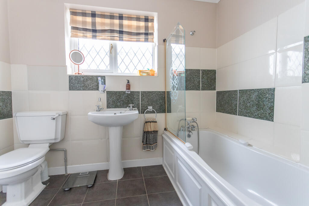 Ground Floor Bathroom