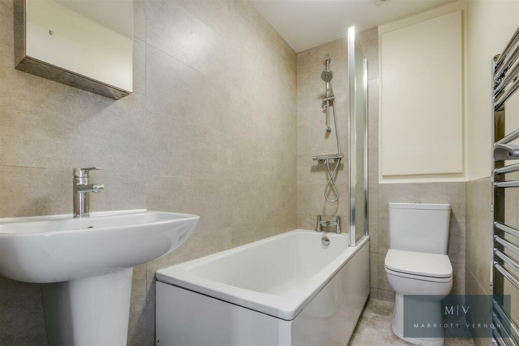 Morland Road 41 F5 MX-7.jpg