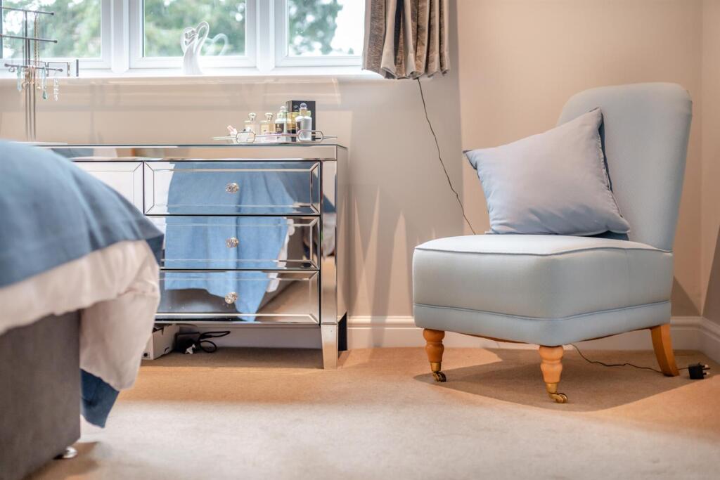 8550186-interior31.jpg
