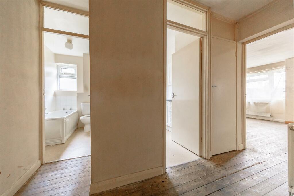 Flat2_MerthyrTerrace_SW138DL (6).jpg