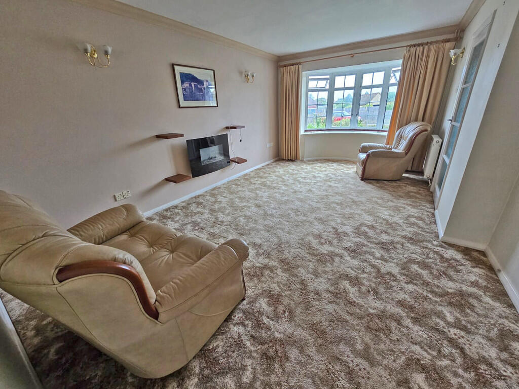Living room (2)