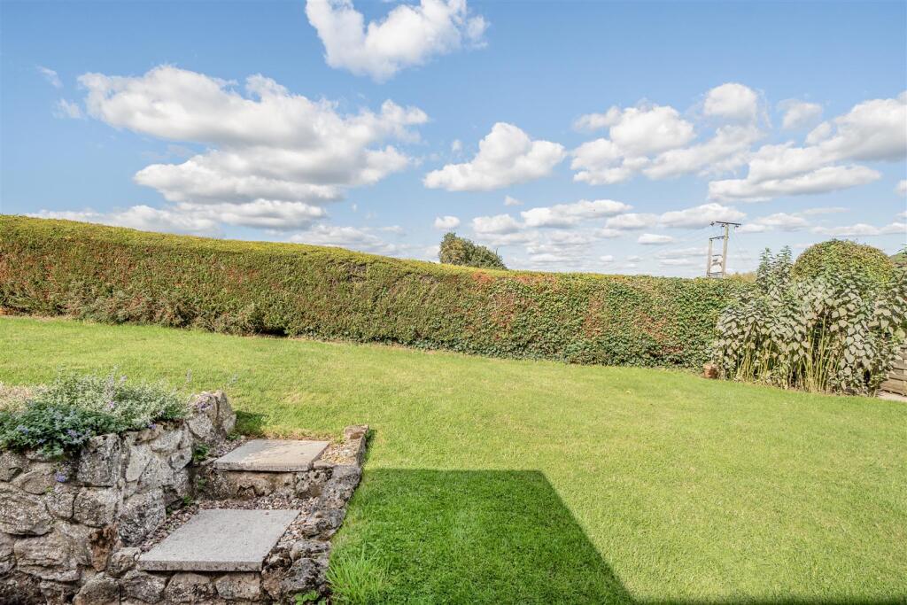 20 Manor Drive, Worthington