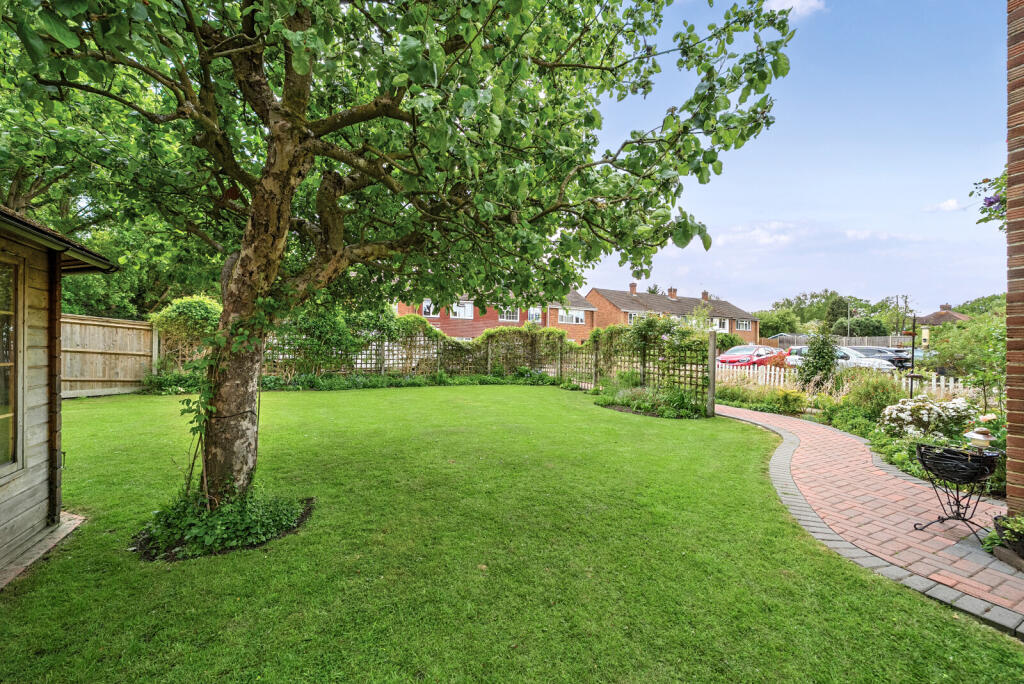 5-6818ae4ba8a1d-1...