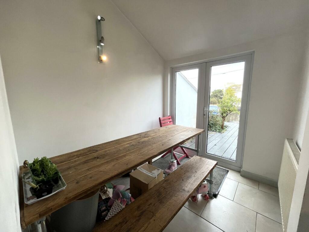 Dining Room.JPG