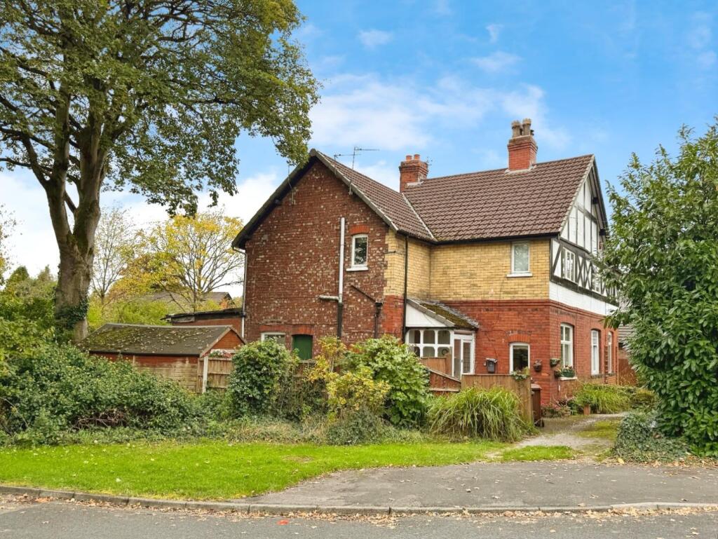 Acre Lane, Cheadle Hulme