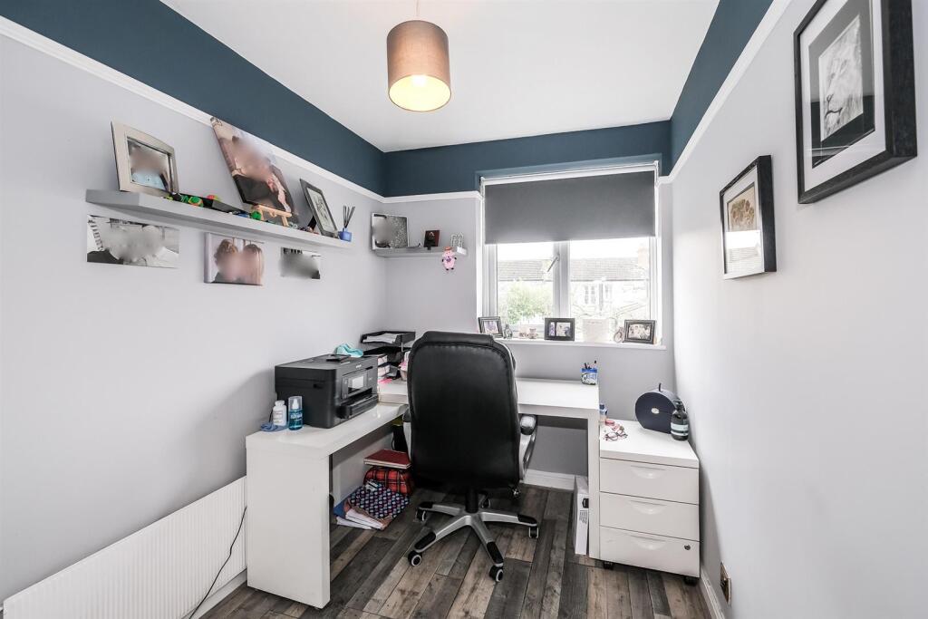 Field Close-1_web.jpg