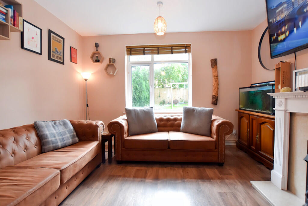 Lounge 3