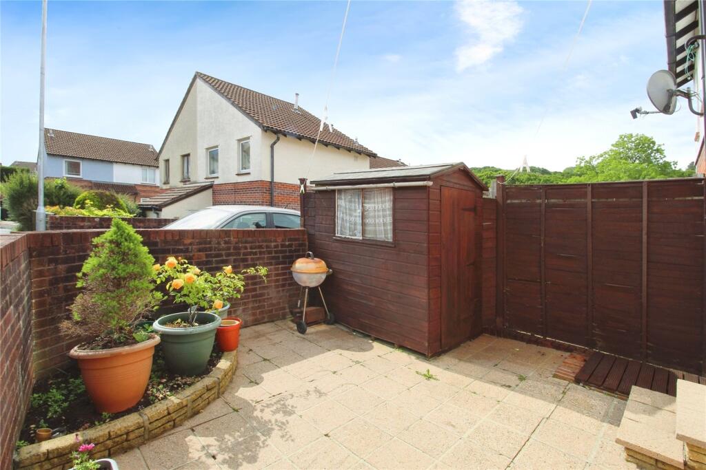 Garden &amp; Parking