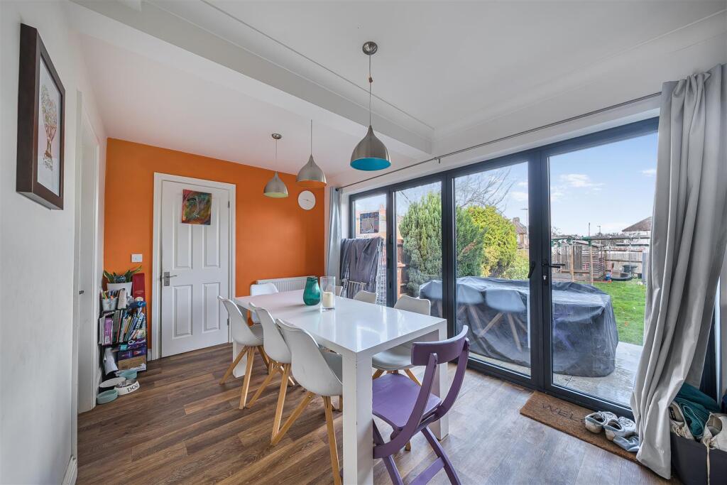 Malvern Way - Diner area.jpg