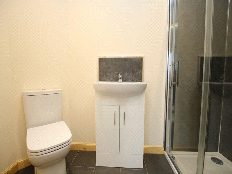 Master En-Suite