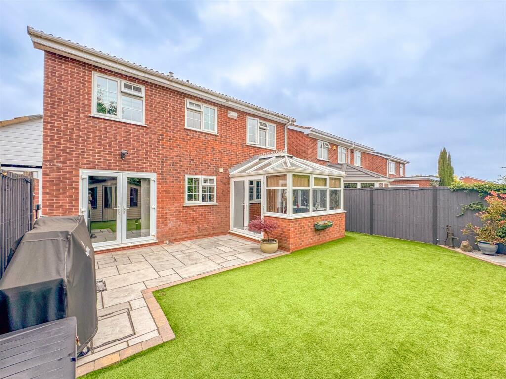 Wadebridge Drive - Image-39.jpg