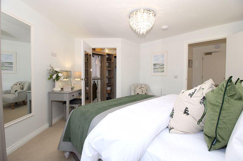 One Bedroom (Bedroom One)