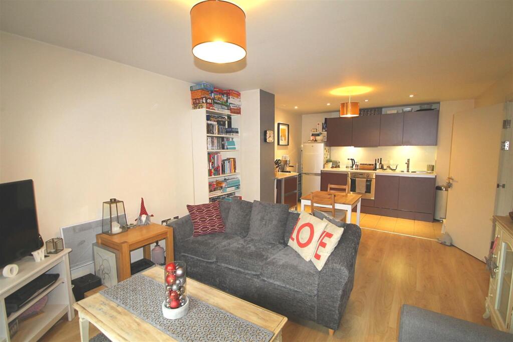 160 The Waterquarter 006.jpg