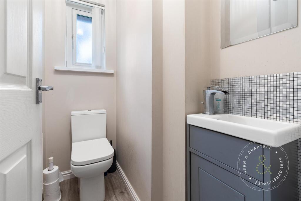 Allen Close, Hern and Crabtree (21).jpg