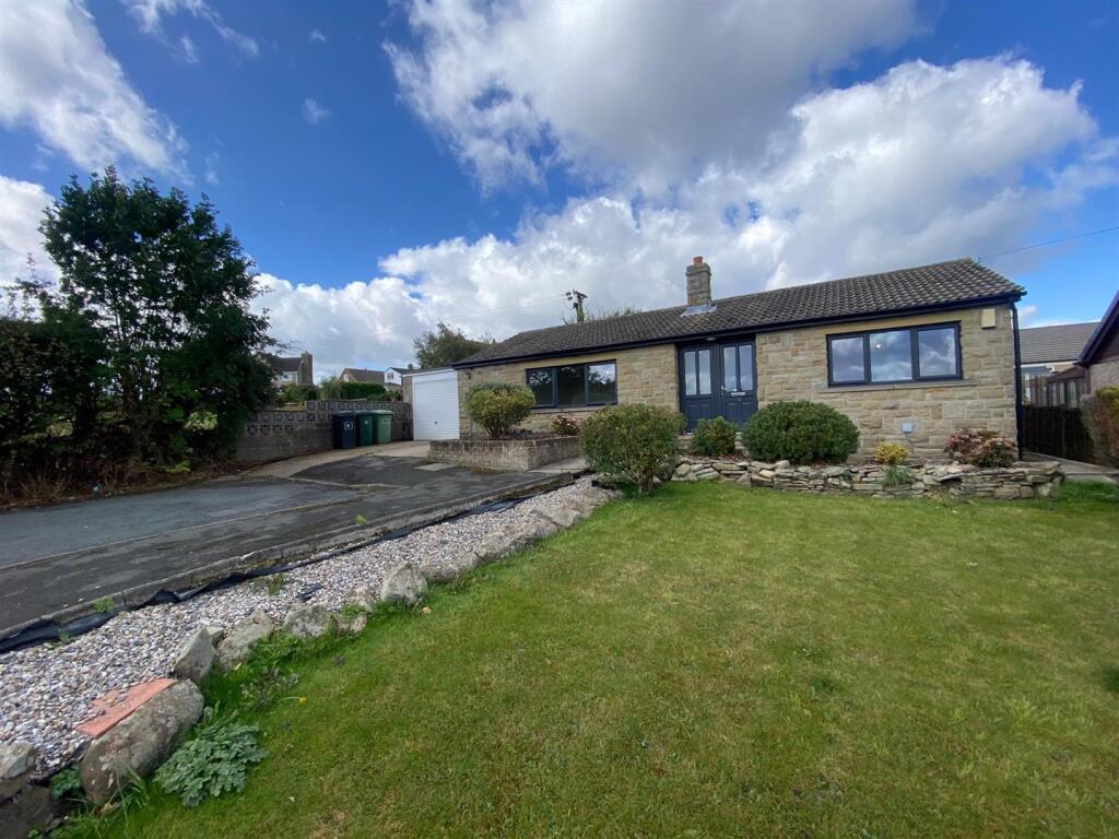 FRONT EXTERNAL 1.jpg