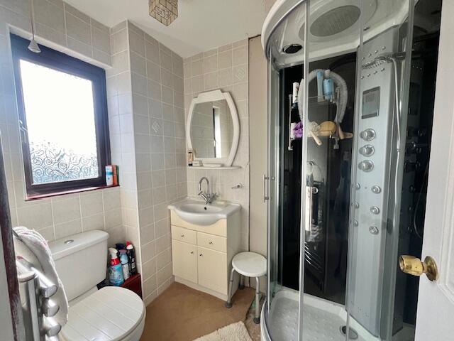Ensuite