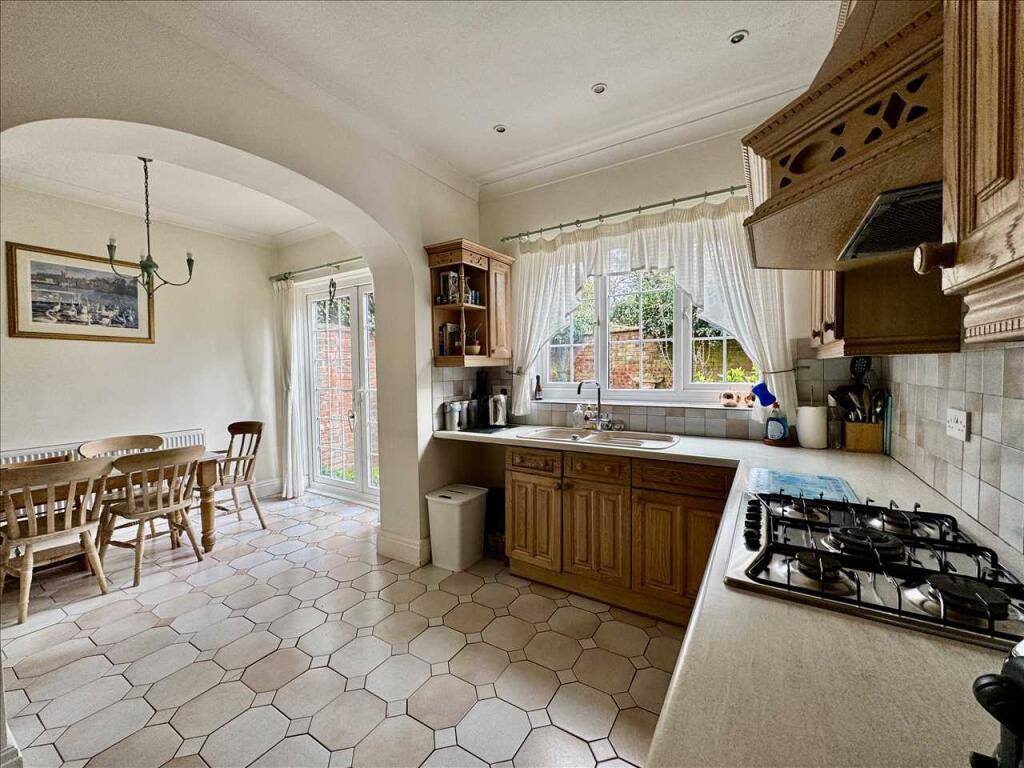 DINING KITCHEN