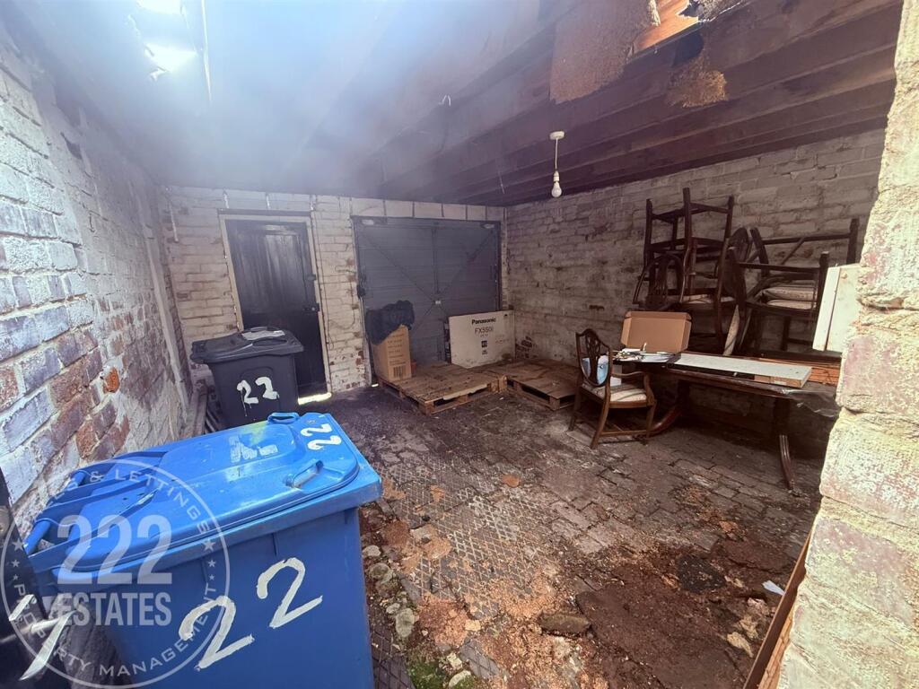 PHOTO-2025-10-06-12-54-09 (5).jpg