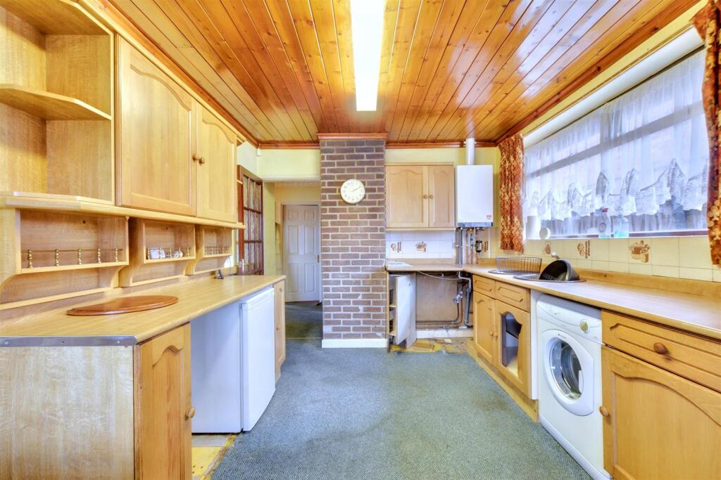 Kitchen_3.jpeg