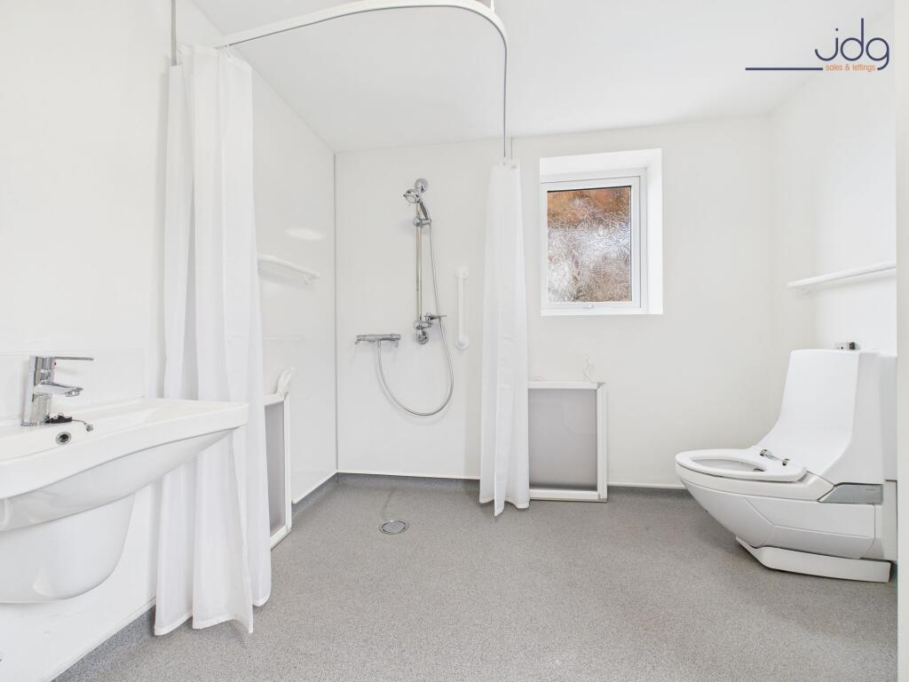 Ground Floor Wet Room