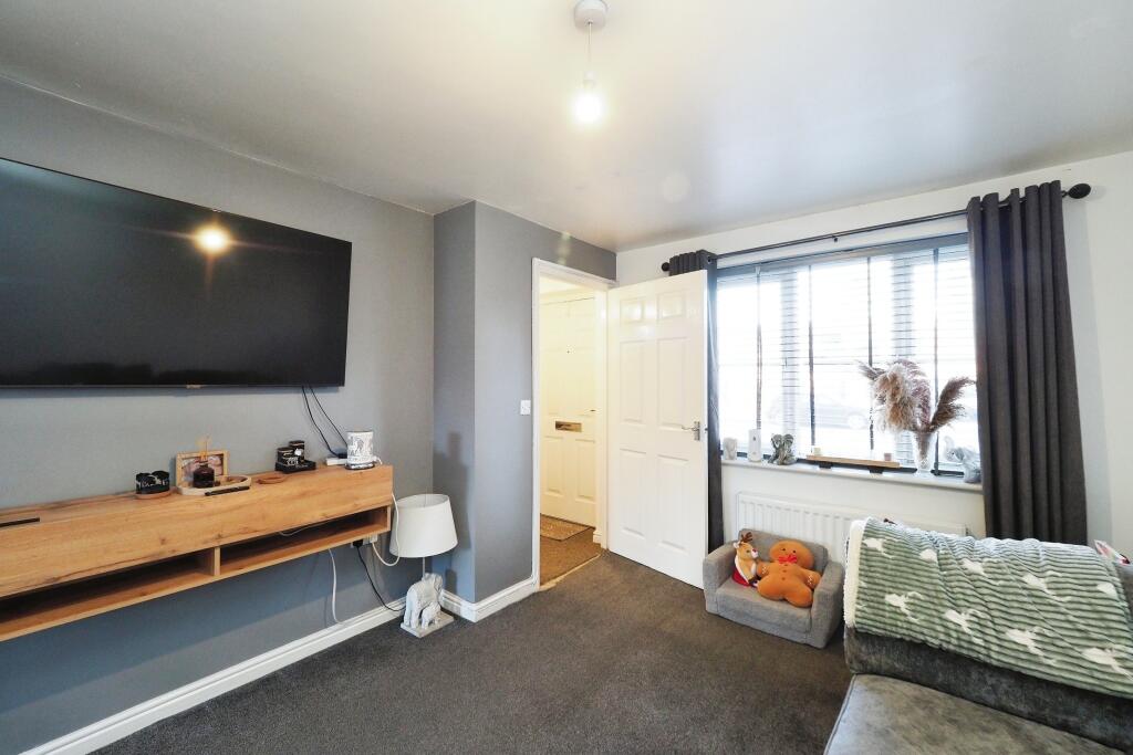 Contemporary and Cosy Lounge