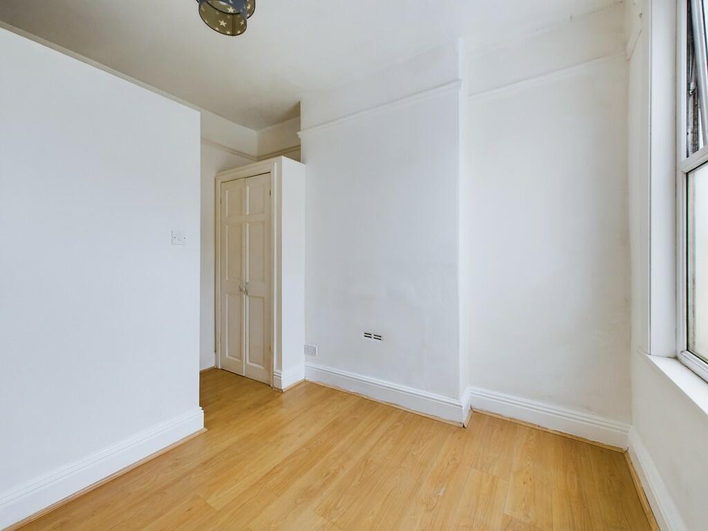 CAM03974G0-PR0034...