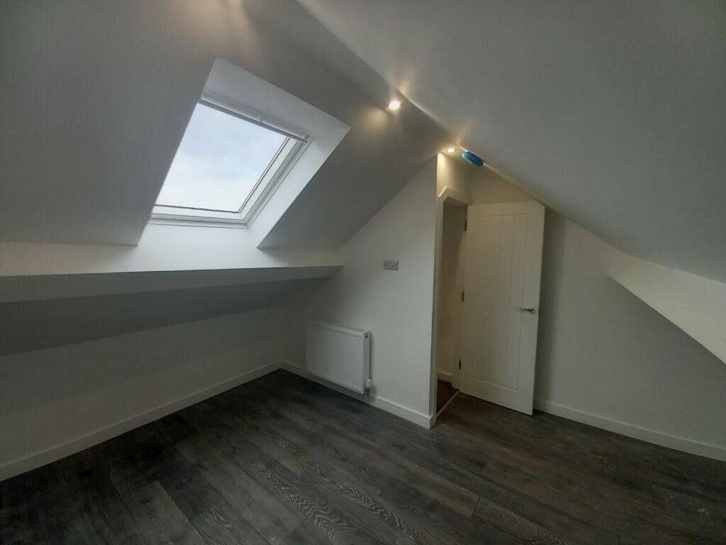 Upper floor bedroom