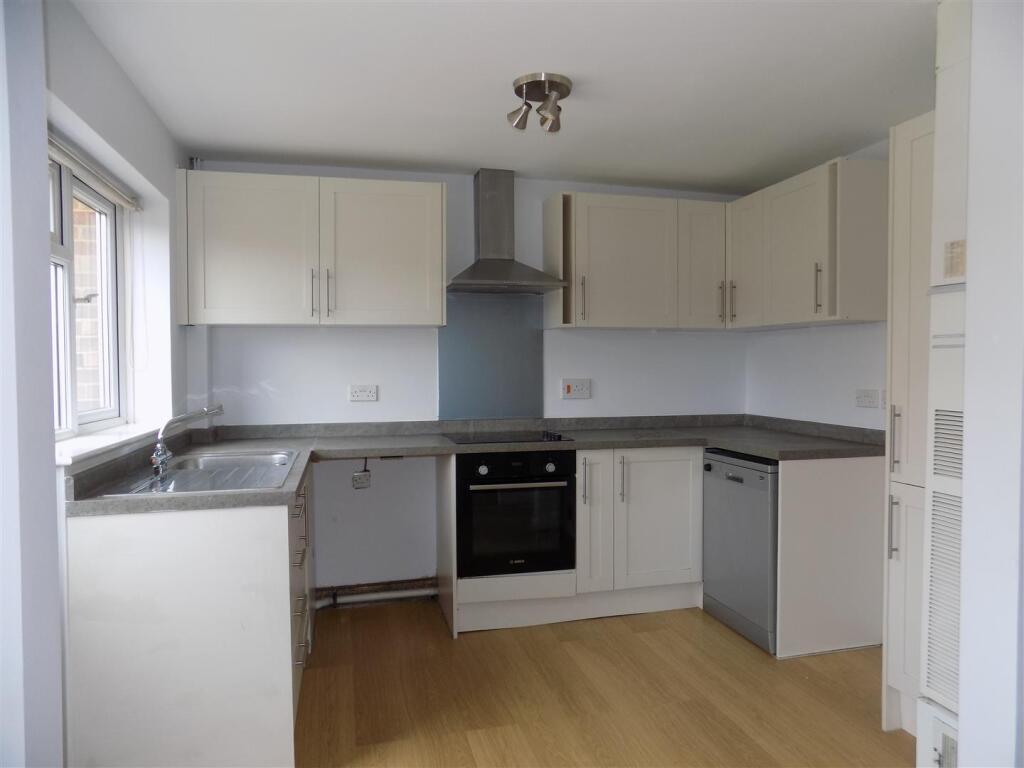 2 Hazley Walk - Kitchen.JPG