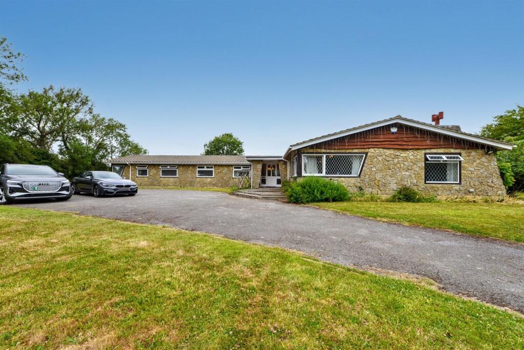 Highland Farm Bungalow.10.jpg